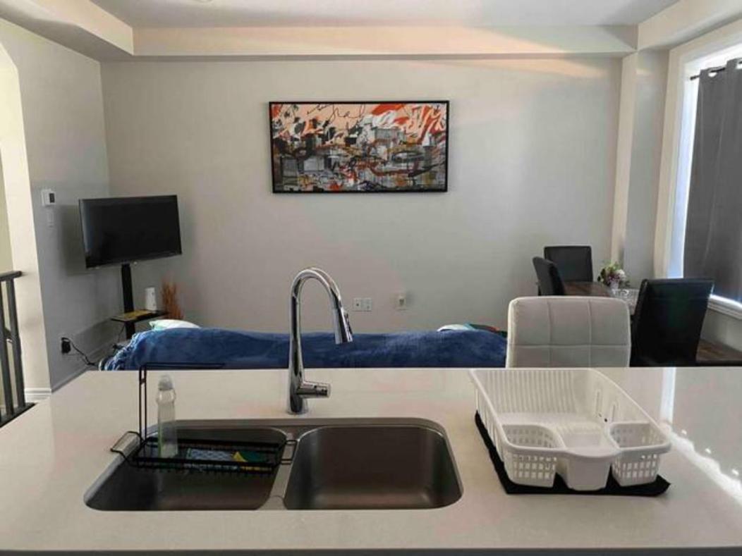 Poise Homes Guest Home Кеймбридж Экстерьер фото
